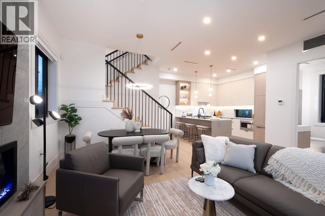 2493 Eton Street, Vancouver, British Columbia  V5K 1J6 - Photo 10 - R3084091