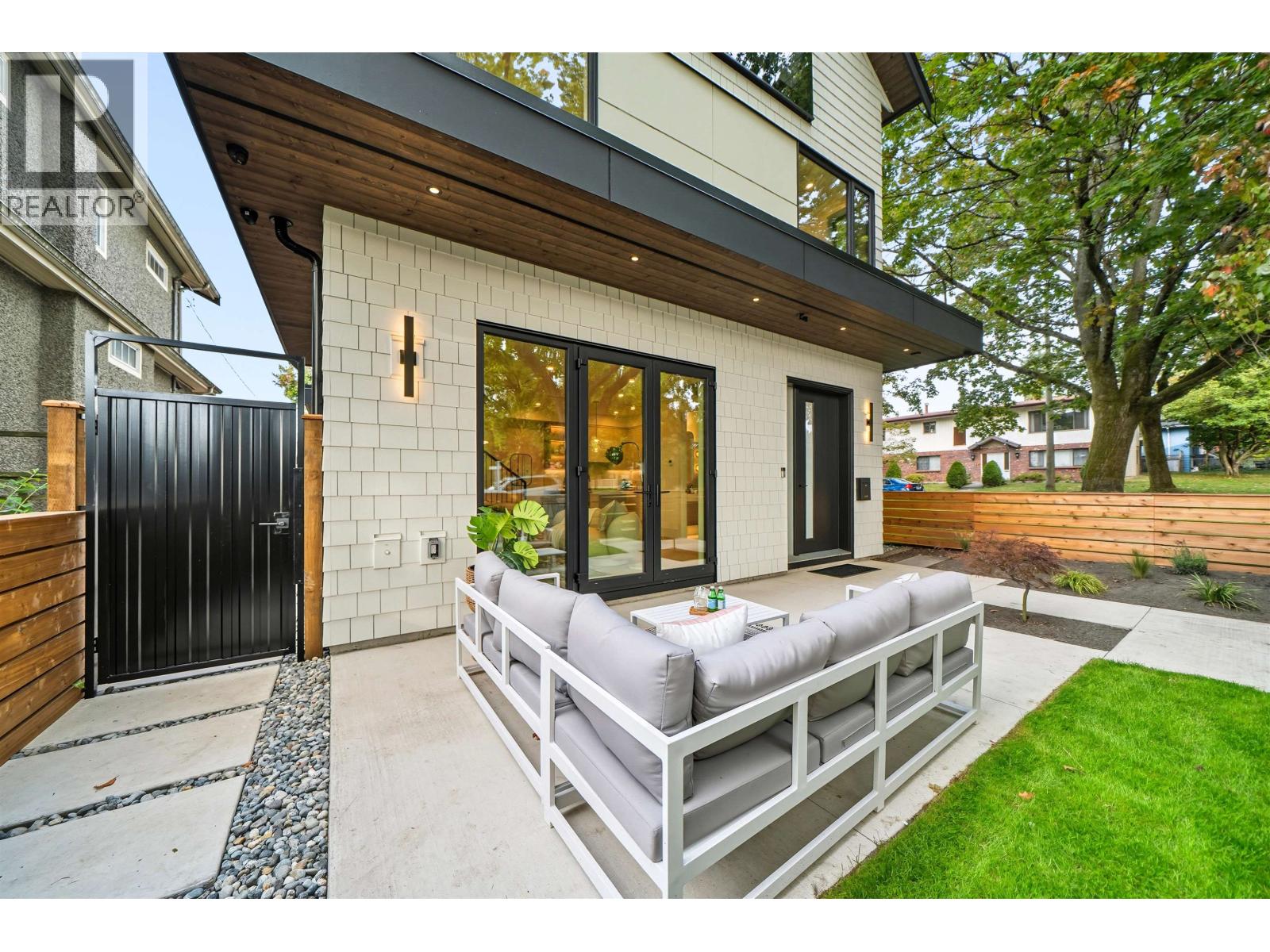 2493 Eton Street, Vancouver, British Columbia  V5K 1J6 - Photo 34 - R3084091