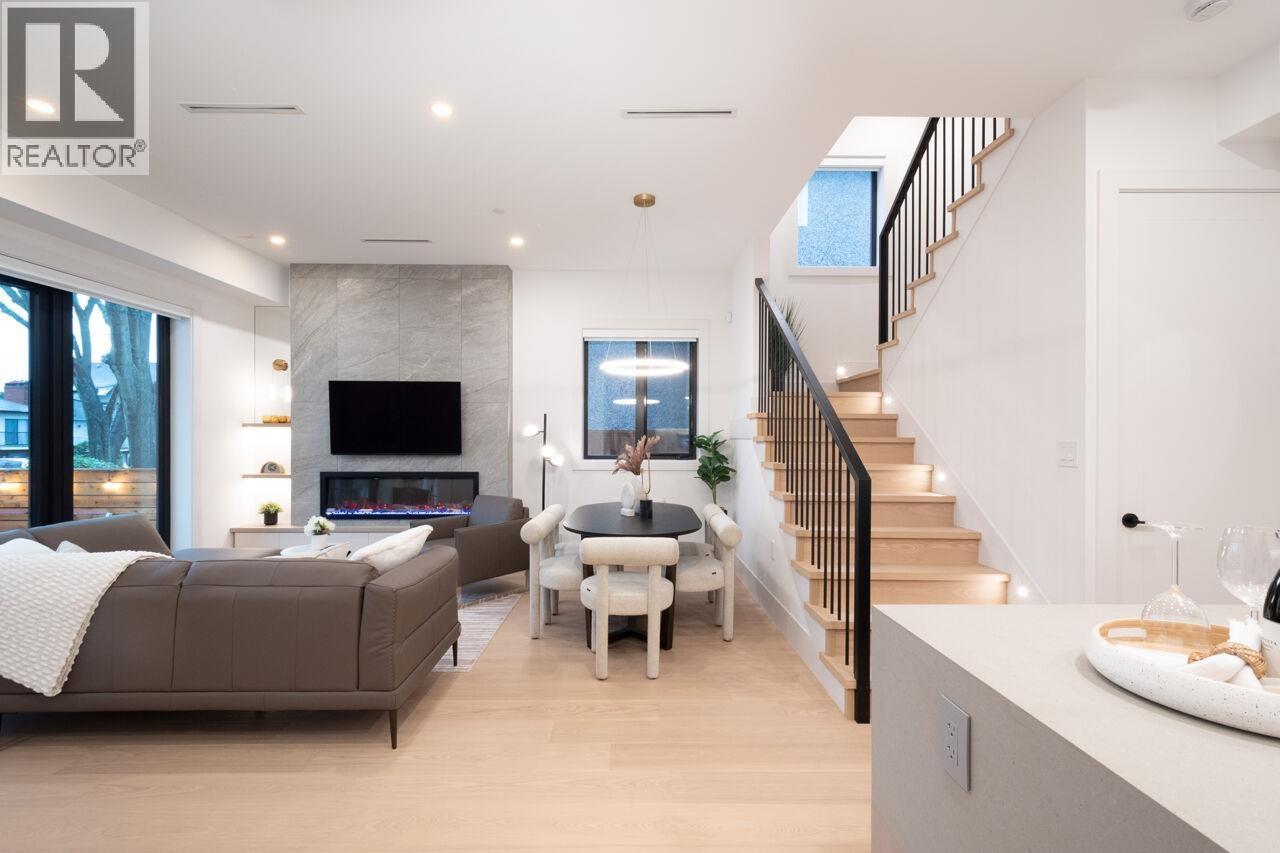 2493 Eton Street, Vancouver, British Columbia  V5K 1J6 - Photo 13 - R3084091