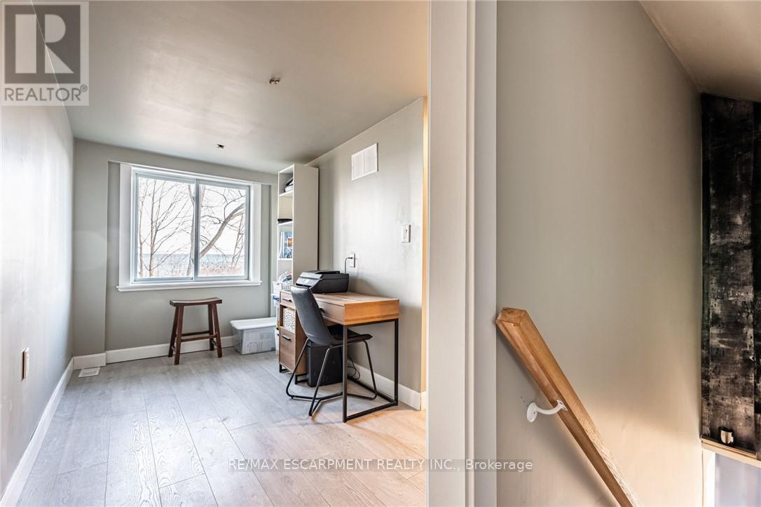 735 Beach Boulevard, Hamilton, Ontario  L8H 6Y5 - Photo 21 - X12773510