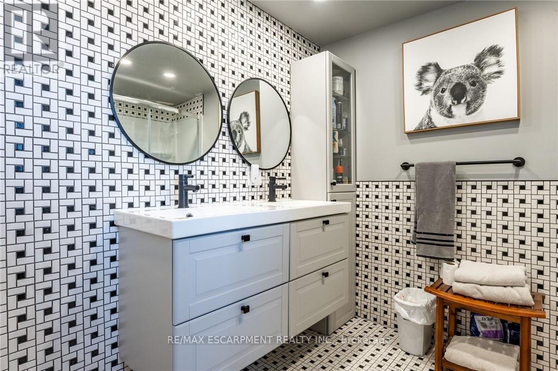 735 Beach Boulevard, Hamilton, Ontario  L8H 6Y5 - Photo 24 - X12773510