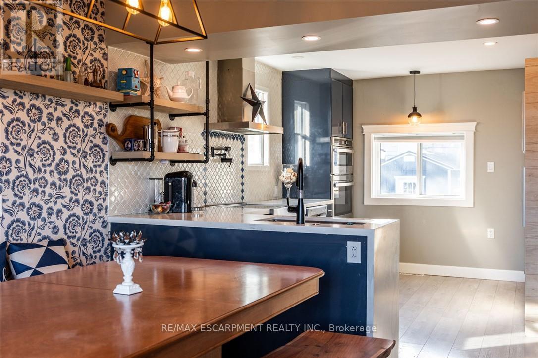 735 Beach Boulevard, Hamilton, Ontario  L8H 6Y5 - Photo 7 - X12773510