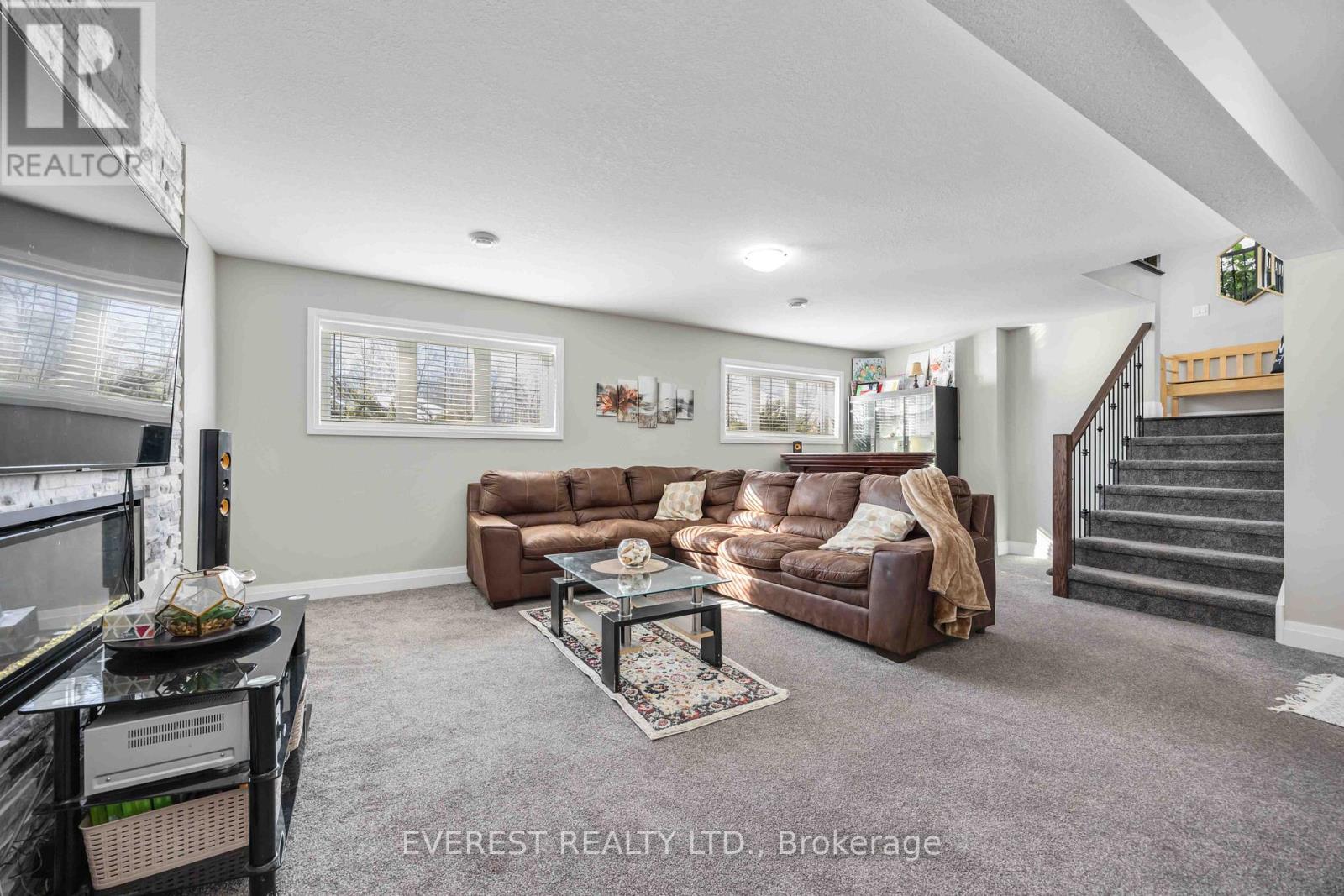 668 Winners Circle, St. Clair, Ontario  N0N 1G0 - Photo 24 - X12773550