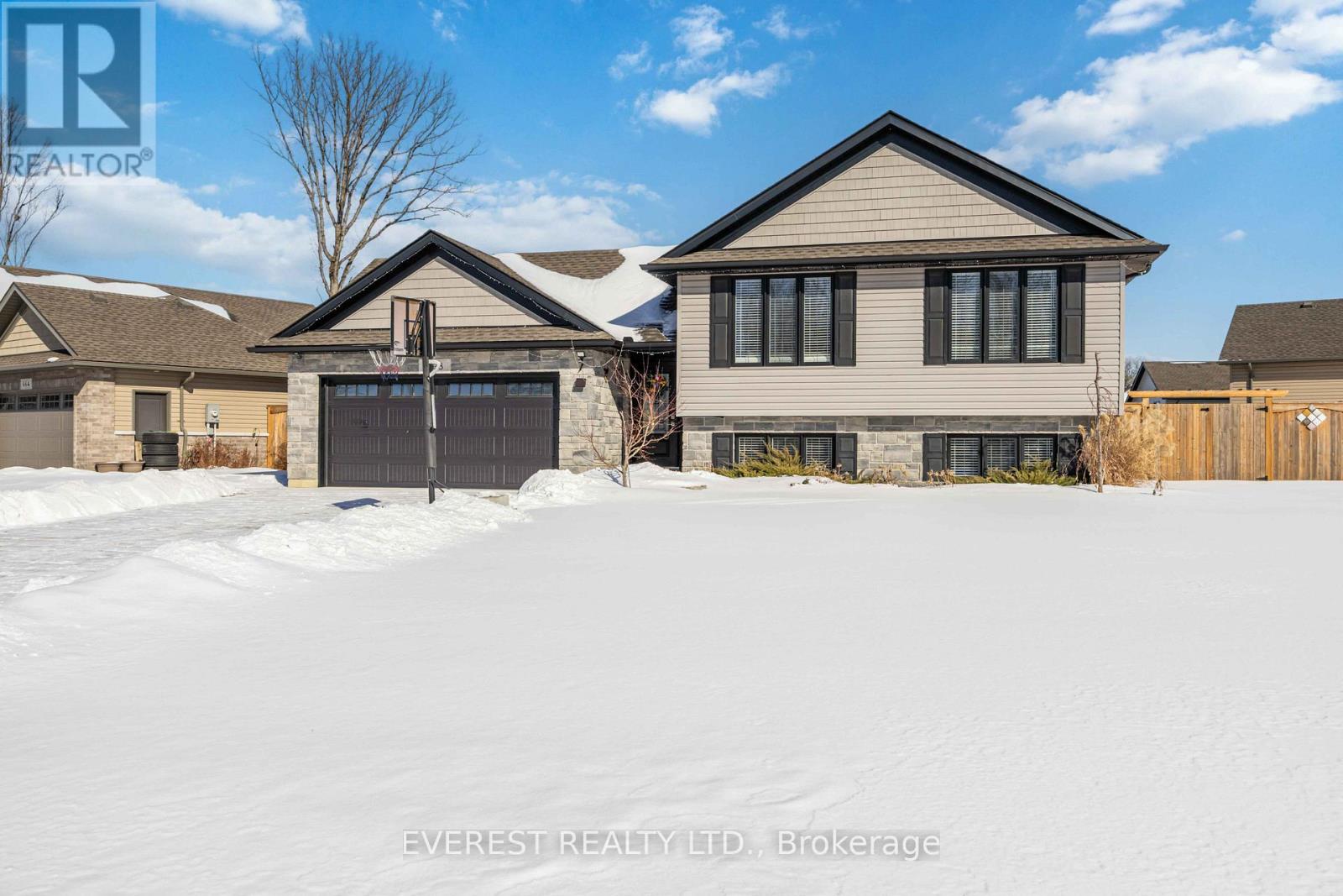 668 Winners Circle, St. Clair, Ontario  N0N 1G0 - Photo 4 - X12773550