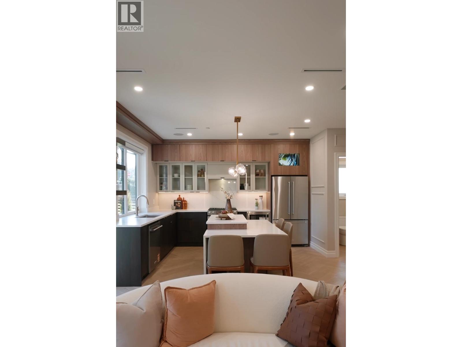 1 6061 Sherbrooke Street, Vancouver, British Columbia  V5W 3N3 - Photo 5 - R3085847