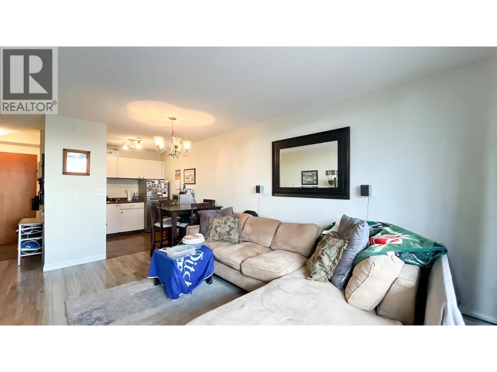 708 145 St. Georges Avenue, North Vancouver, British Columbia  V7L 3G8 - Photo 6 - R3086366