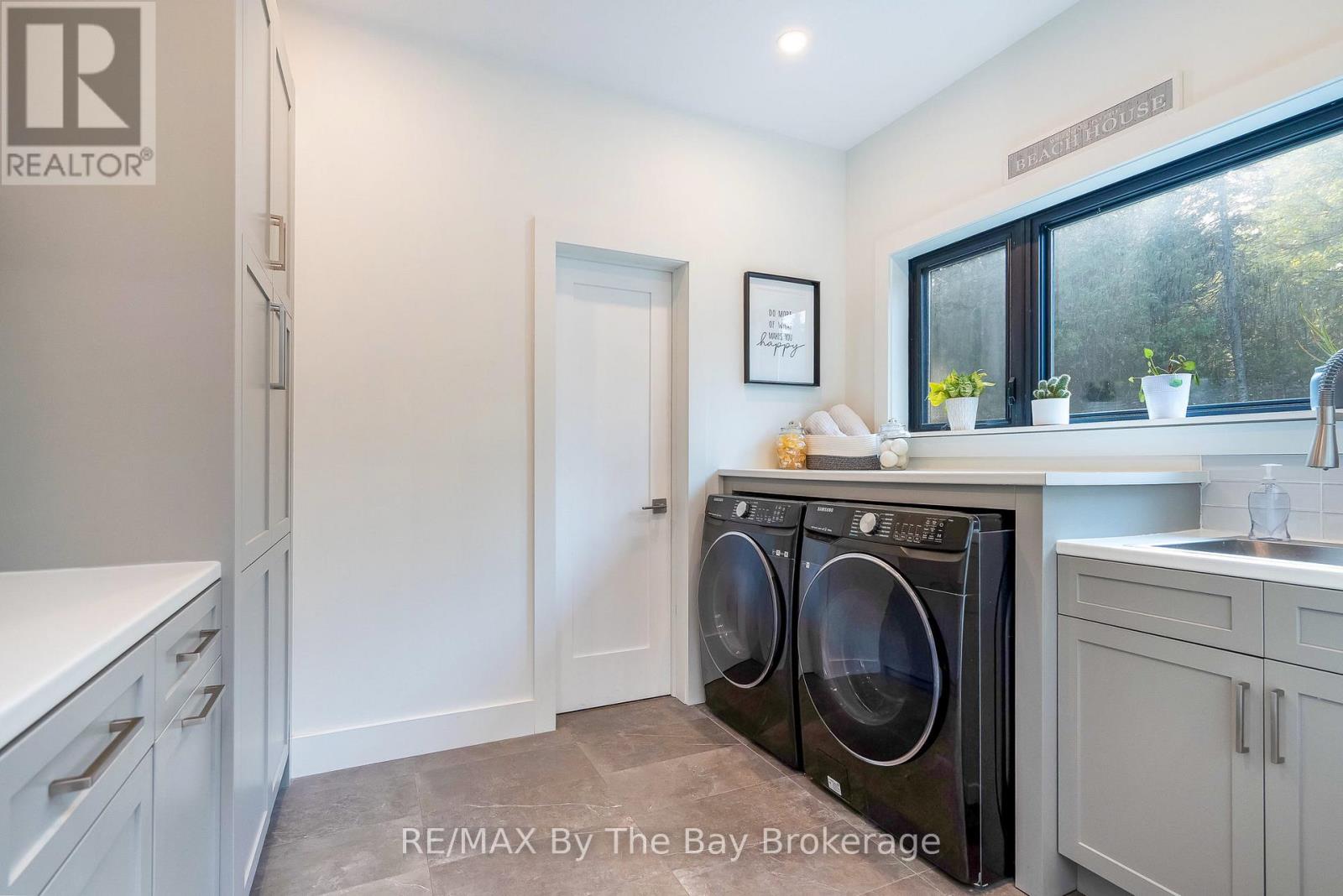 809 Eastdale Drive E, Wasaga Beach, Ontario  L9Z 2R7 - Photo 19 - S12773586