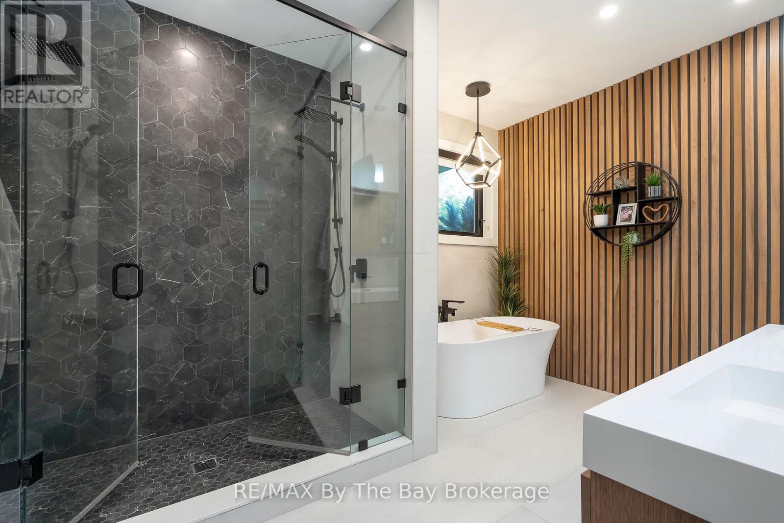 809 Eastdale Drive E, Wasaga Beach, Ontario  L9Z 2R7 - Photo 24 - S12773586