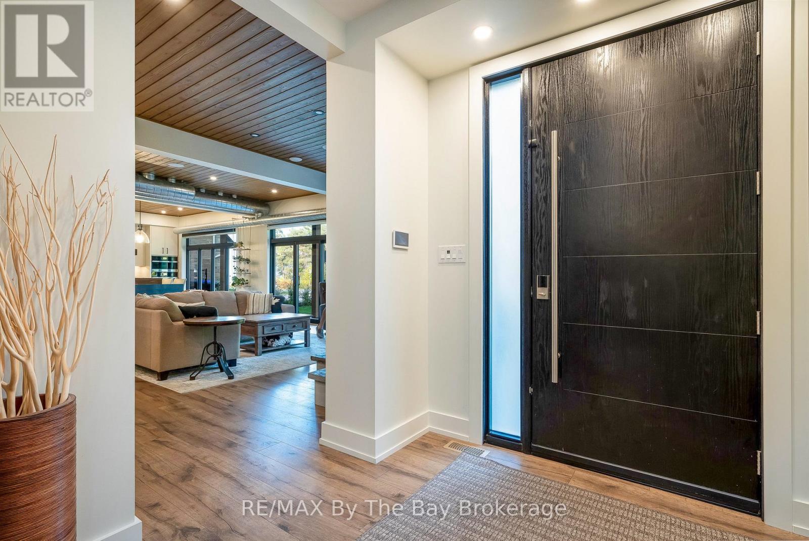 809 Eastdale Drive E, Wasaga Beach, Ontario  L9Z 2R7 - Photo 5 - S12773586