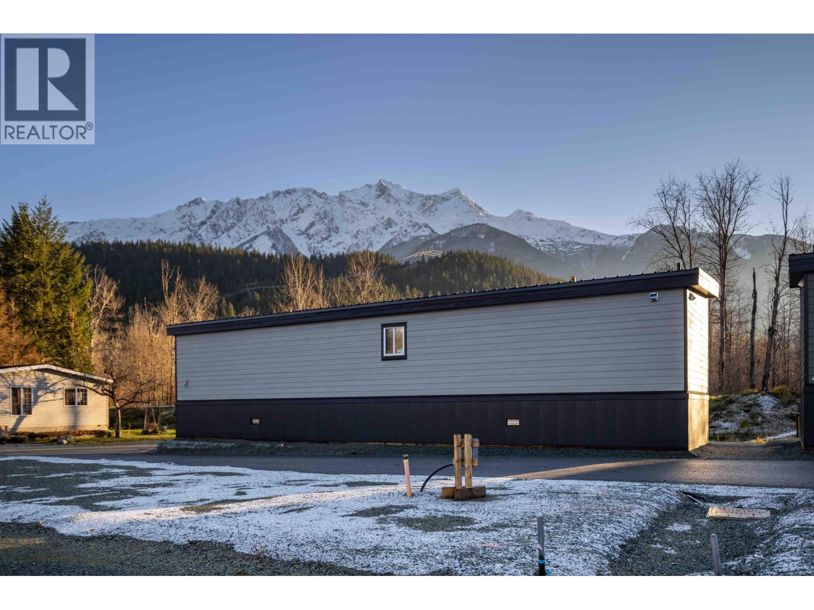 60 7370 Highway 99, Pemberton, British Columbia  V0N 2L1 - Photo 22 - R3077726