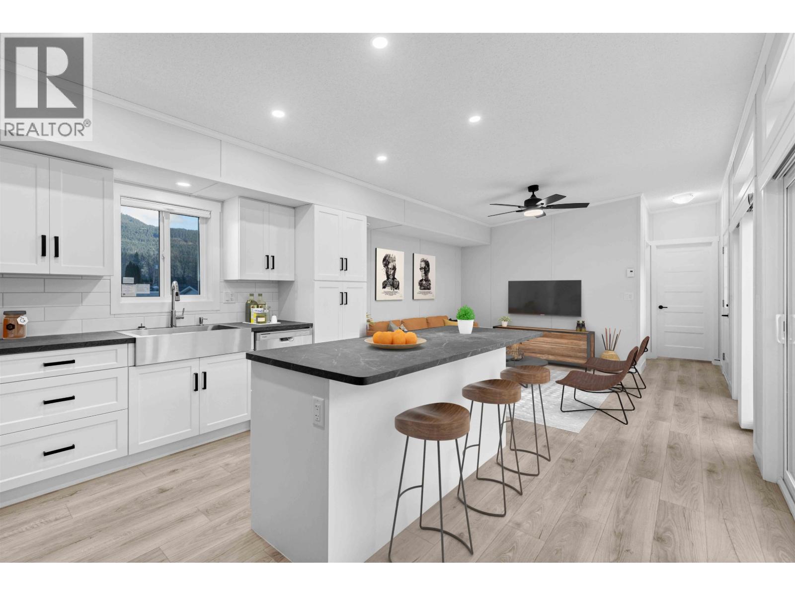 60 7370 Highway 99, Pemberton, British Columbia  V0N 2L1 - Photo 10 - R3077726