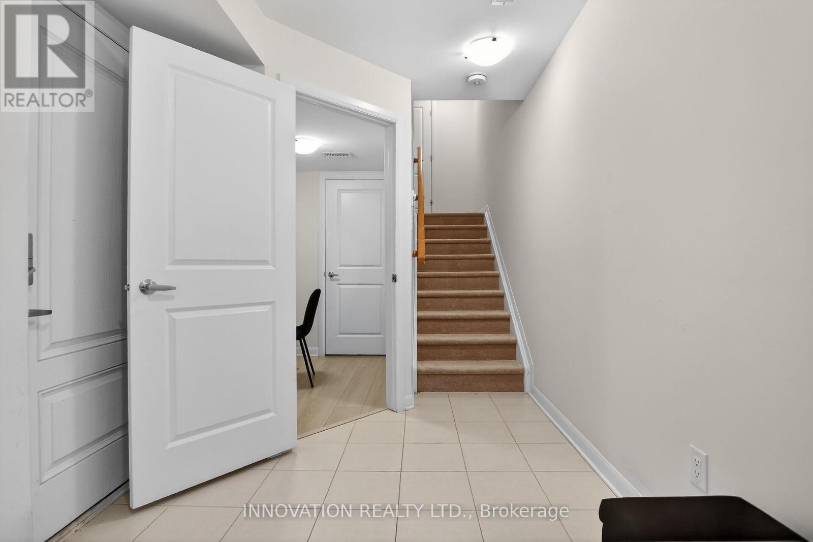 205 Attwell Private, Ottawa, Ontario  K2K 0P6 - Photo 5 - X12773610