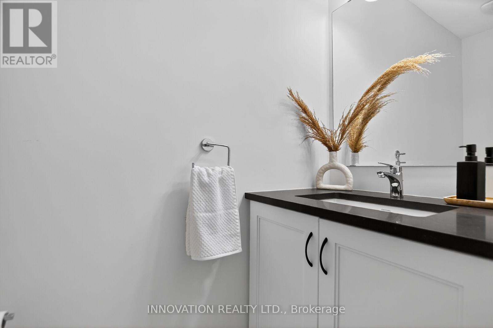 205 Attwell Private, Ottawa, Ontario  K2K 0P6 - Photo 6 - X12773610