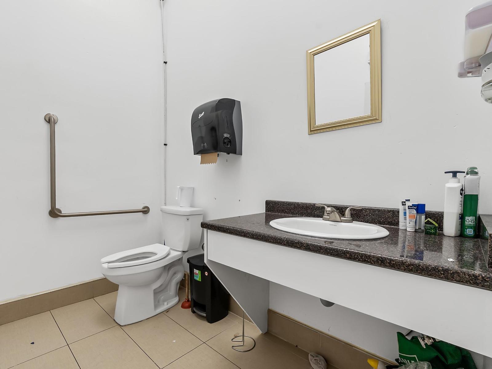 113 2777 Gladwin Road, Abbotsford, British Columbia  V2T 3S3 - Photo 17 - C8076028