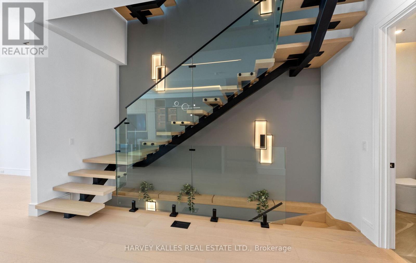 656 Oriole Parkway, Toronto, Ontario  M4R 2C4 - Photo 7 - C12771692