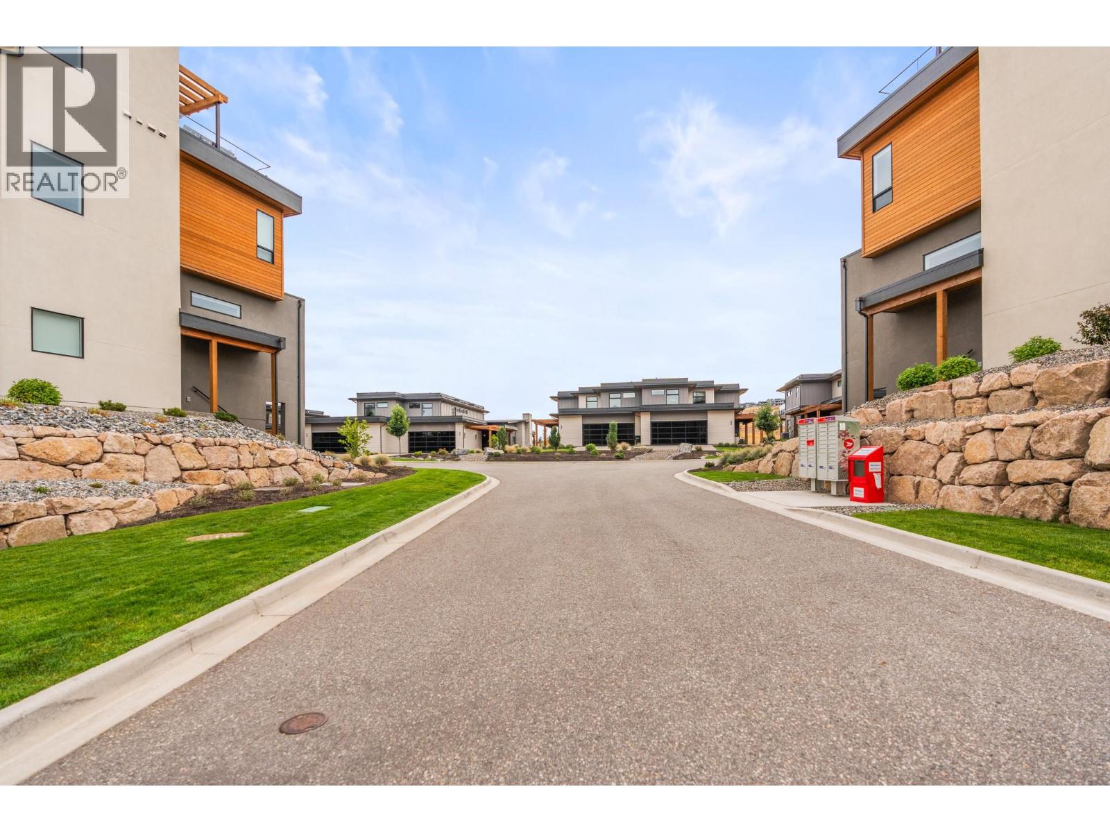 105 Predator Ridge Drive Unit# 22, Vernon, British Columbia  V1H 0A5 - Photo 52 - 10375275