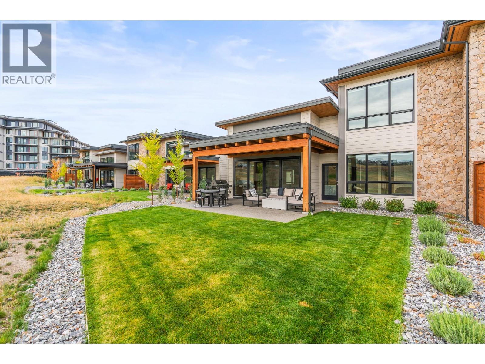 105 Predator Ridge Drive Unit# 22, Vernon, British Columbia  V1H 0A5 - Photo 6 - 10375275