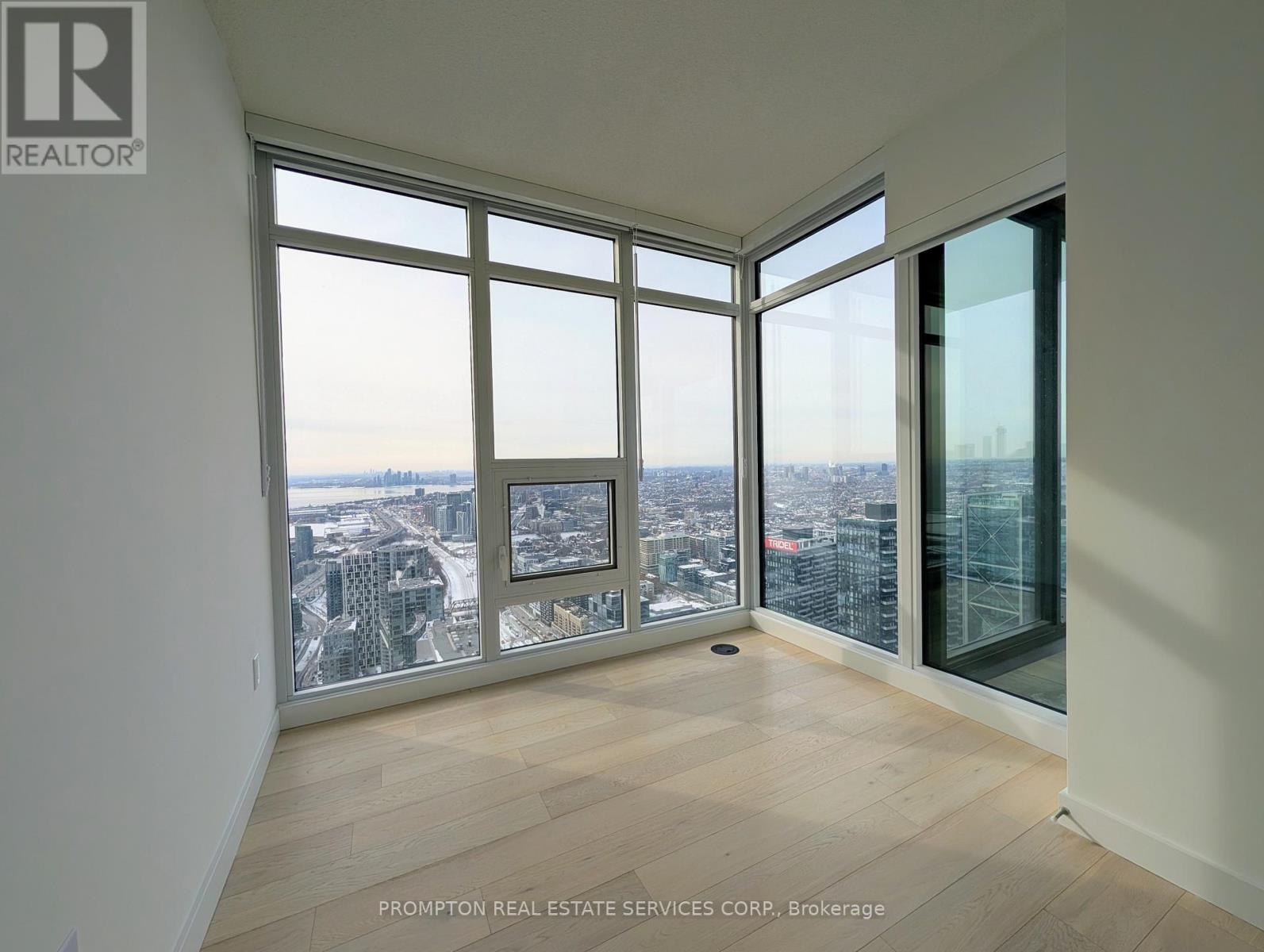 7102 - 3 Concord Cityplace Way, Toronto (Waterfront Communities), Ontario  M5V 0X4 - Photo 17 - C12773644