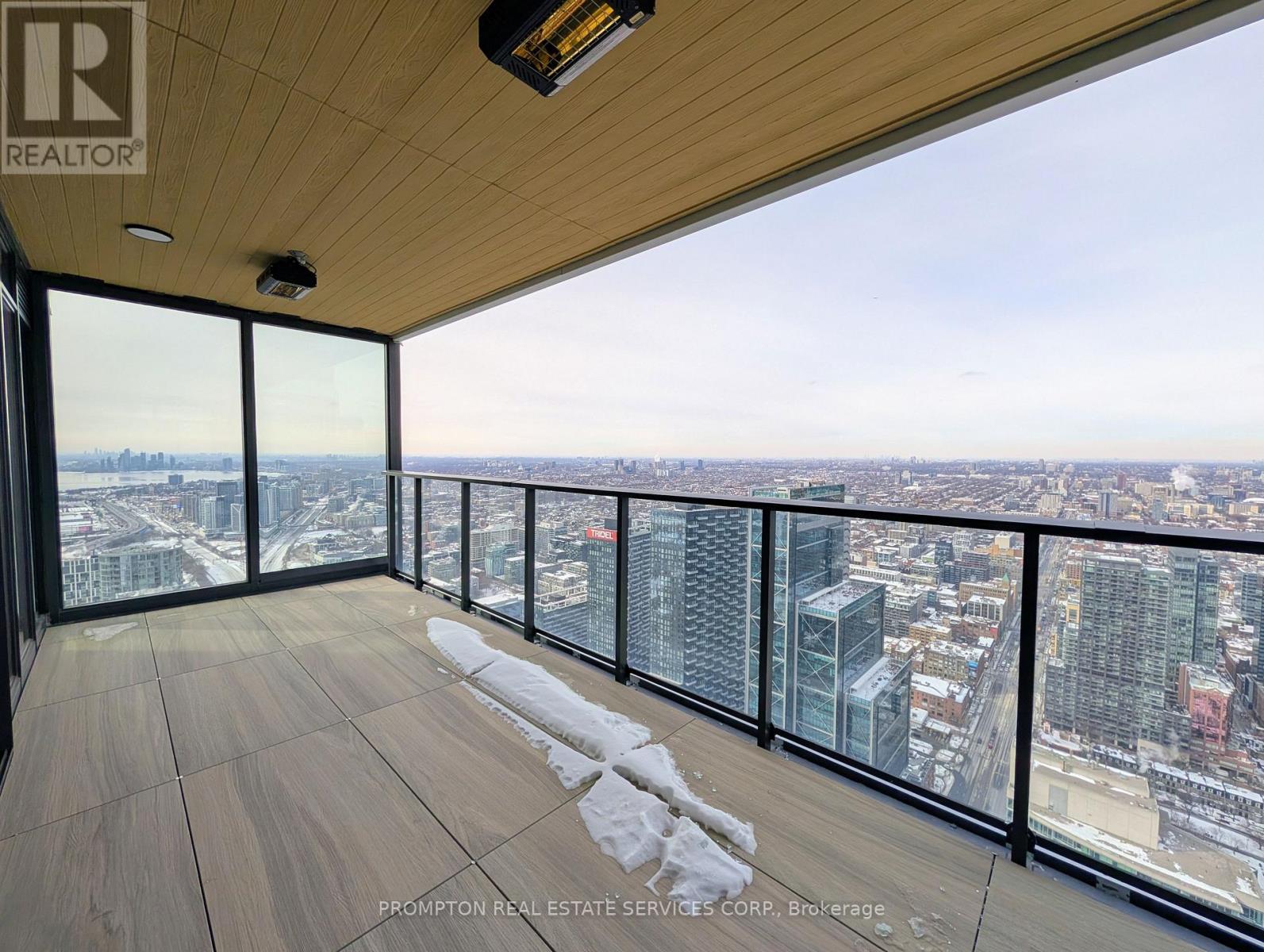 7102 - 3 Concord Cityplace Way, Toronto (Waterfront Communities), Ontario  M5V 0X4 - Photo 22 - C12773644