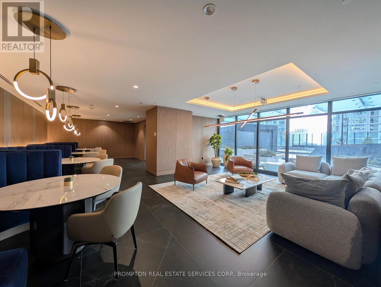 7102 - 3 Concord Cityplace Way, Toronto (Waterfront Communities), Ontario  M5V 0X4 - Photo 27 - C12773644