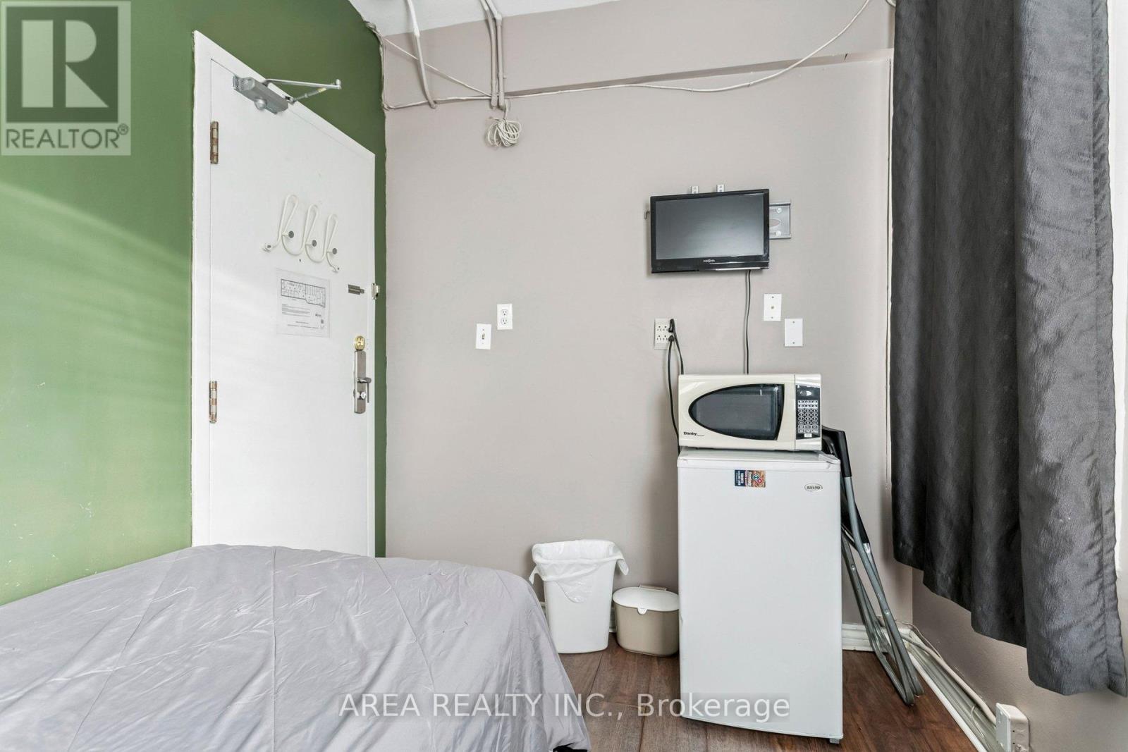 137 Jarvis Street, Toronto, Ontario  M5C 2H6 - Photo 12 - C12773654