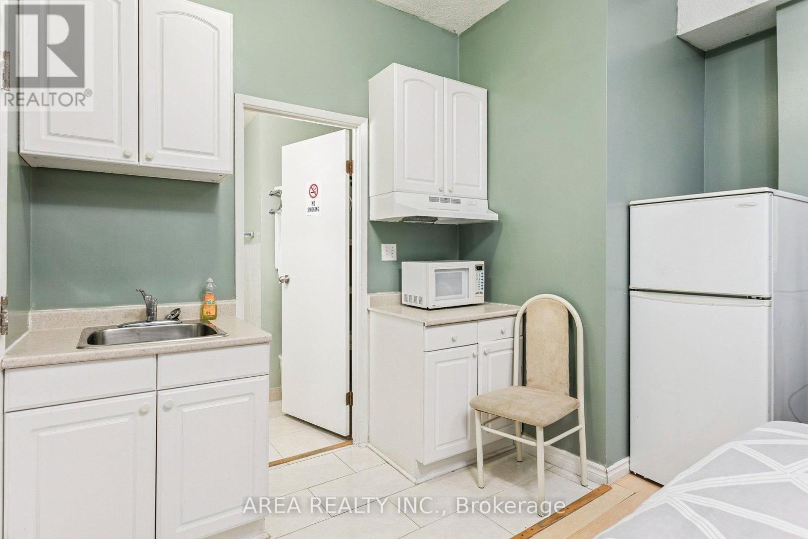 137 Jarvis Street, Toronto, Ontario  M5C 2H6 - Photo 27 - C12773654