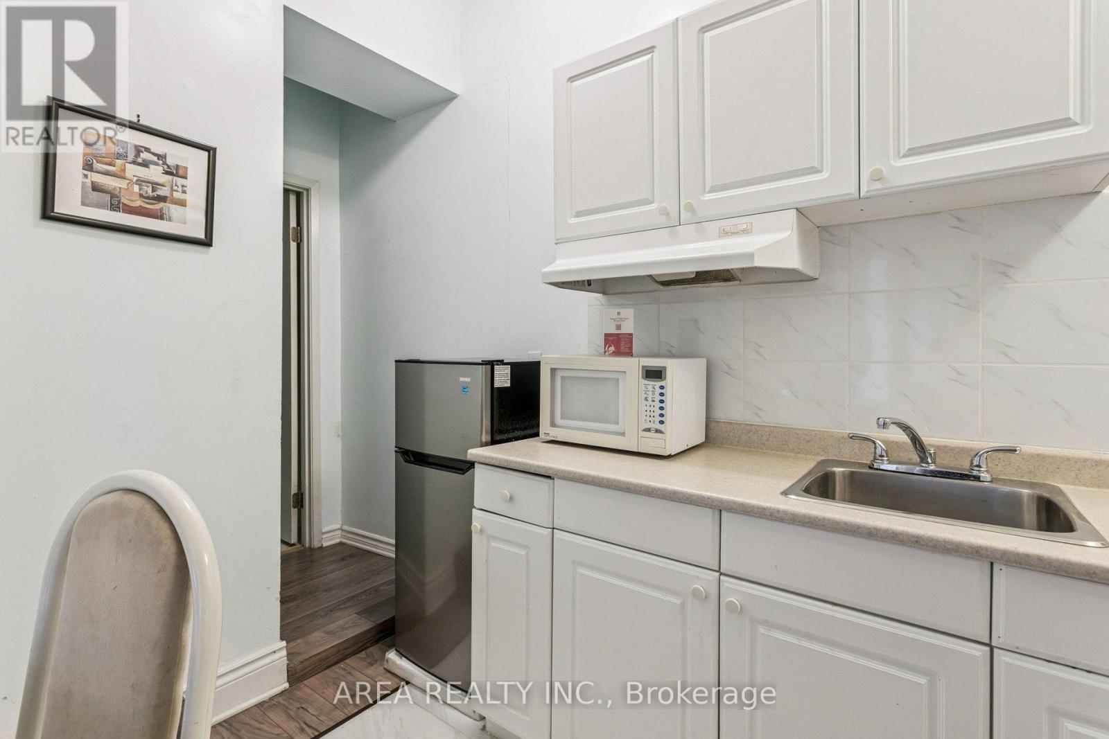 137 Jarvis Street, Toronto, Ontario  M5C 2H6 - Photo 6 - C12773654