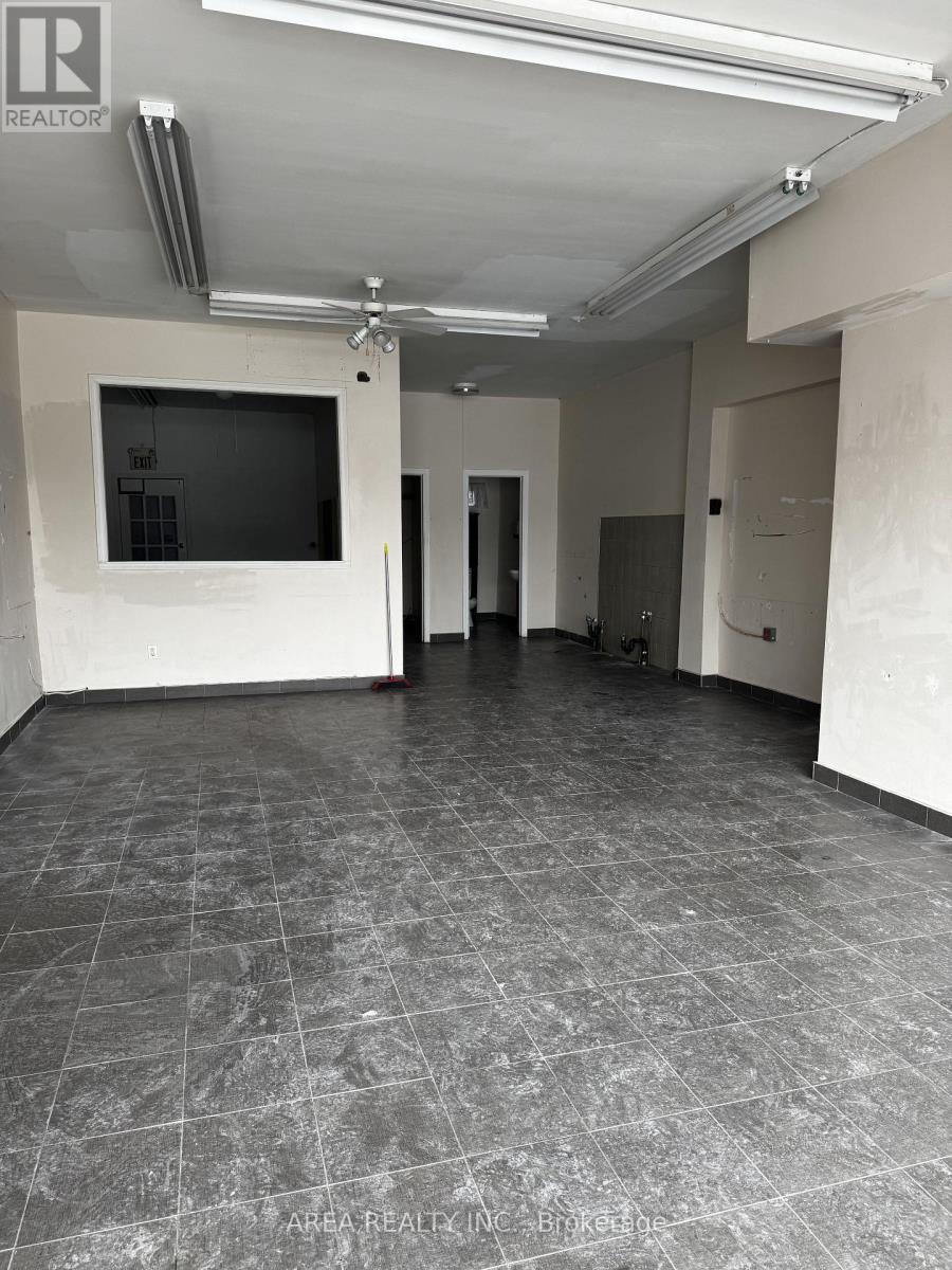 672 Sheppard Avenue W, Toronto (Bathurst Manor), Ontario  M3H 2S5 - Photo 2 - C12773664