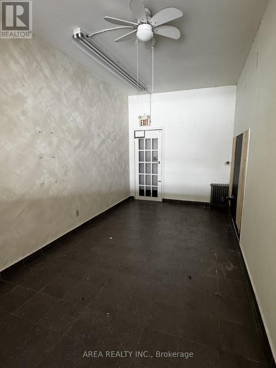 672 Sheppard Avenue W, Toronto (Bathurst Manor), Ontario  M3H 2S5 - Photo 7 - C12773664