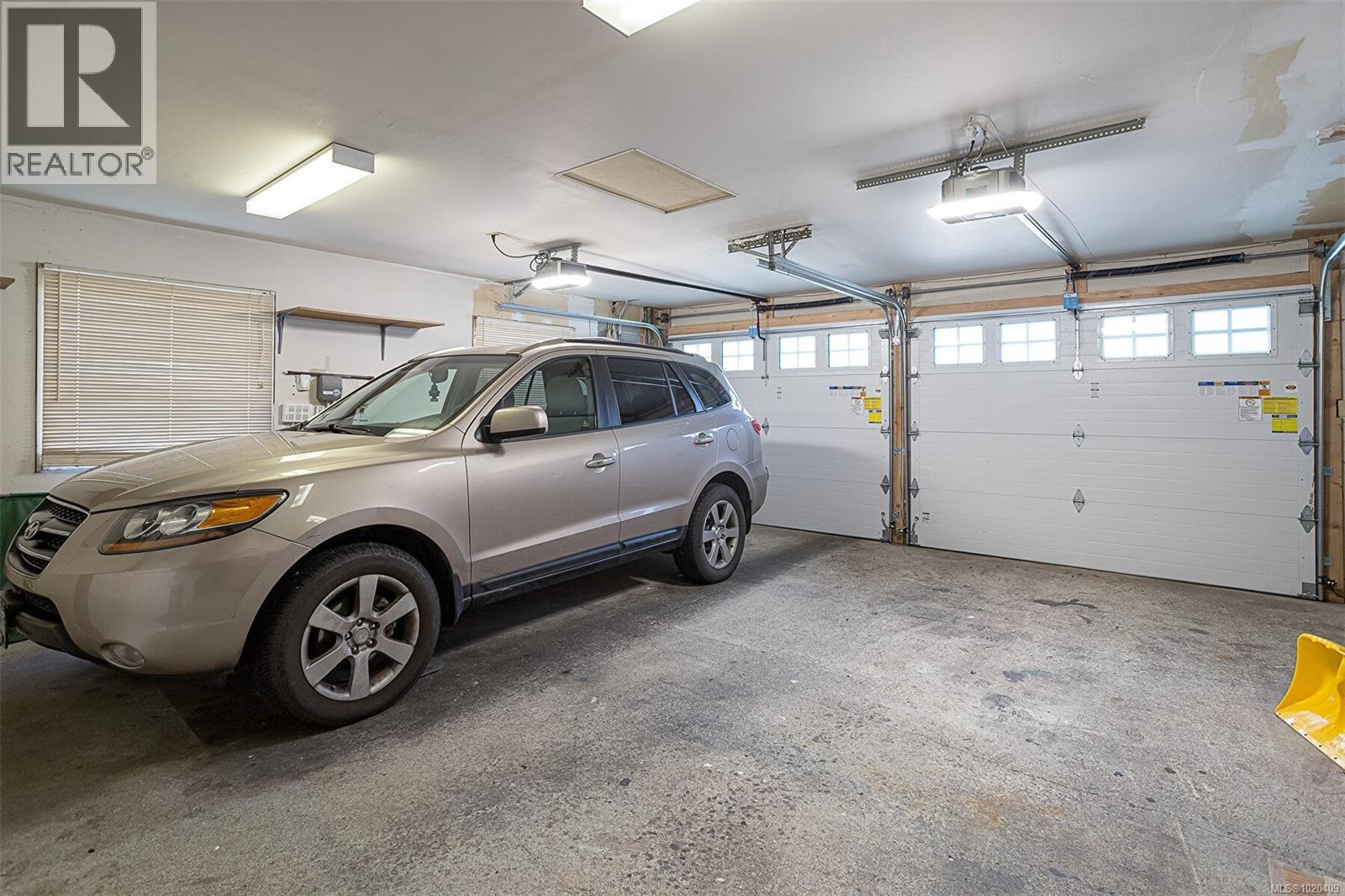 1941 Mayfair Dr, Saanich, British Columbia  V8P 1R1 - Photo 46 - 1020409