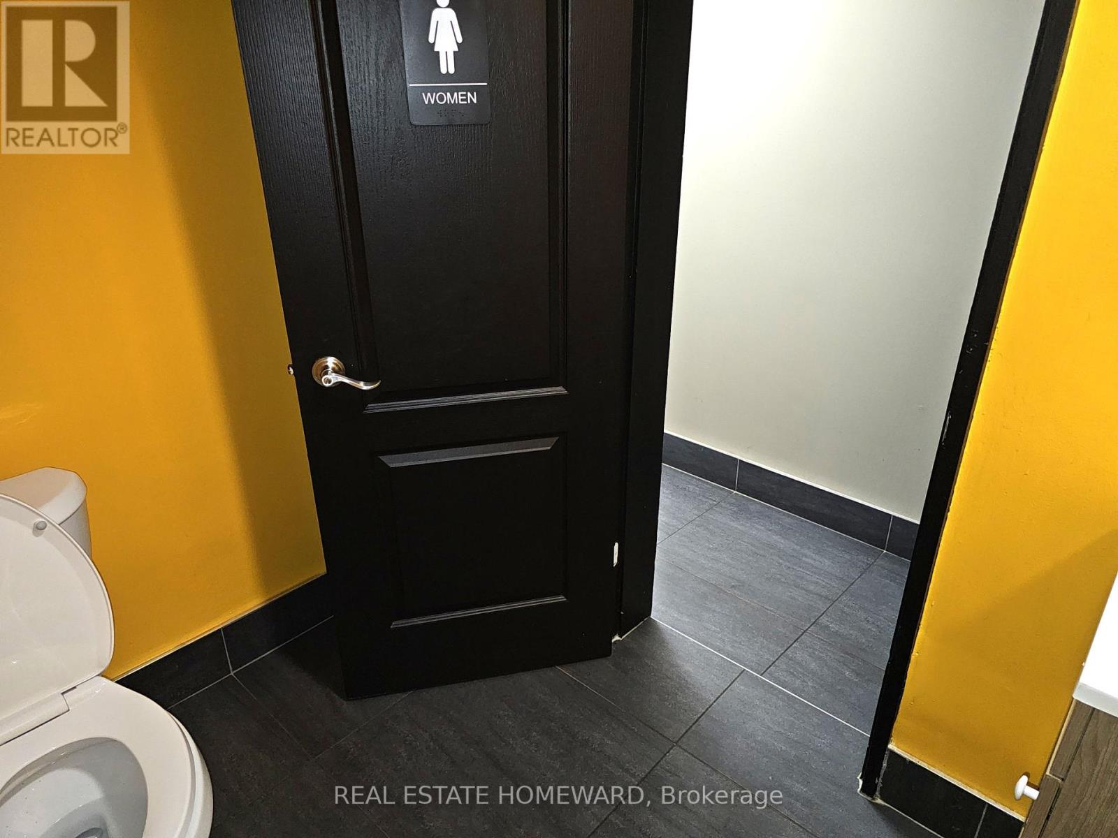 Main & Basement - 3032 Danforth Avenue, Toronto (Crescent Town), Ontario  M4C 1N2 - Photo 11 - E12773612