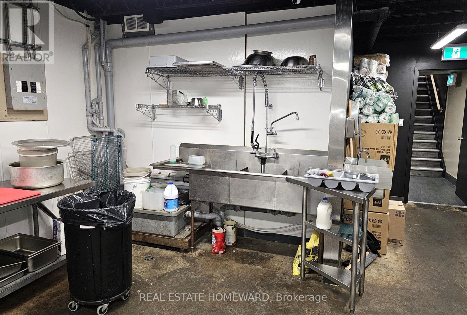 Main & Basement - 3032 Danforth Avenue, Toronto (Crescent Town), Ontario  M4C 1N2 - Photo 16 - E12773612