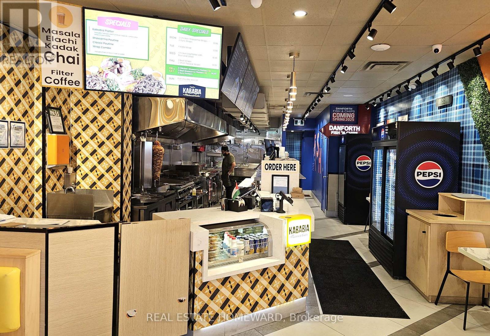 Main & Basement - 3032 Danforth Avenue, Toronto (Crescent Town), Ontario  M4C 1N2 - Photo 2 - E12773612