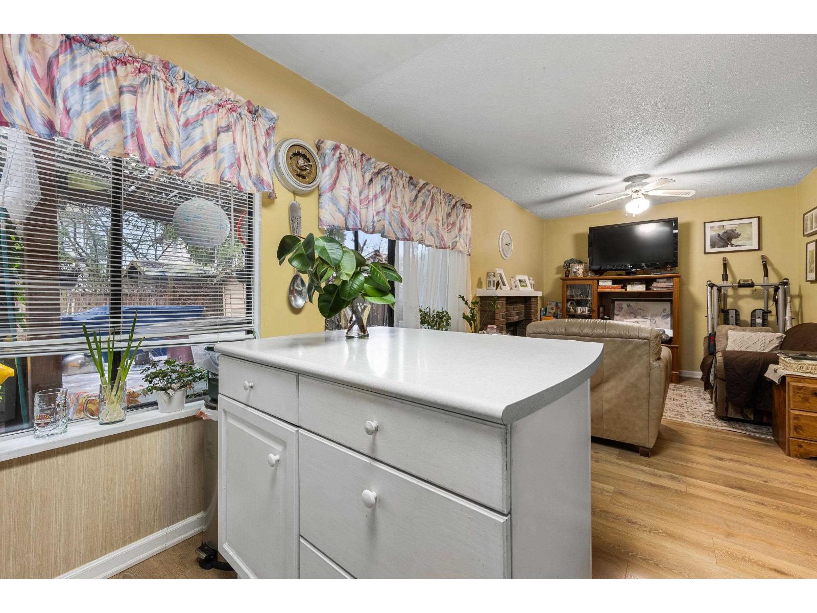 6907 134a Street, Surrey, British Columbia  V3W 8G6 - Photo 17 - R3087669