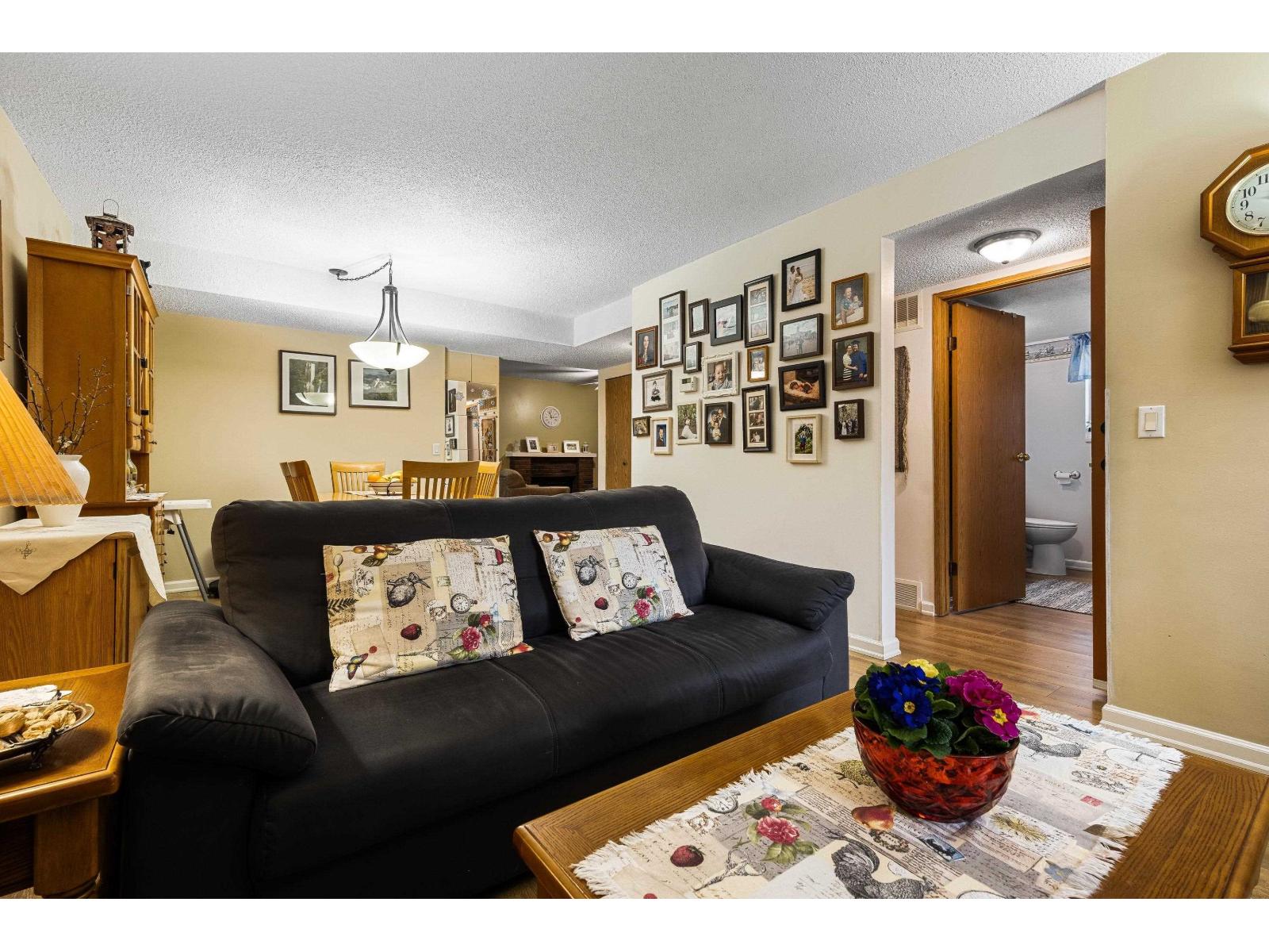 6907 134a Street, Surrey, British Columbia  V3W 8G6 - Photo 10 - R3087669