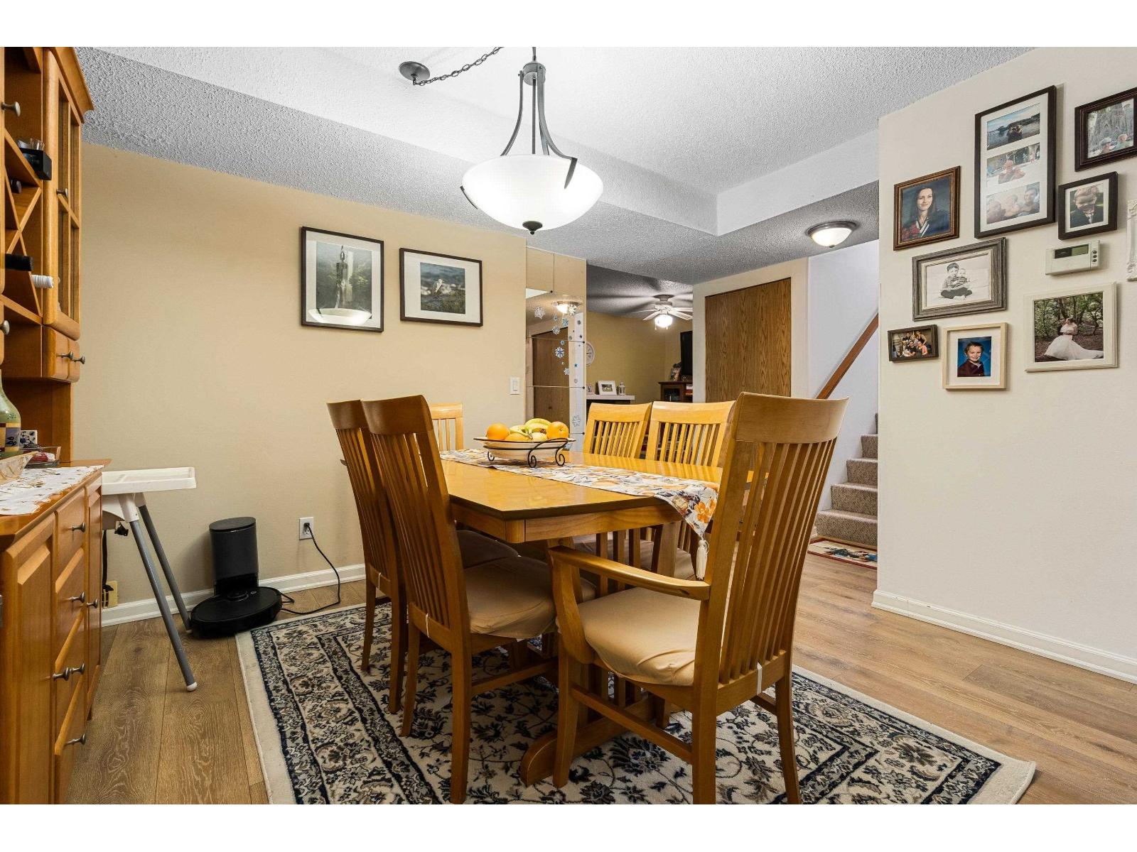 6907 134a Street, Surrey, British Columbia  V3W 8G6 - Photo 13 - R3087669