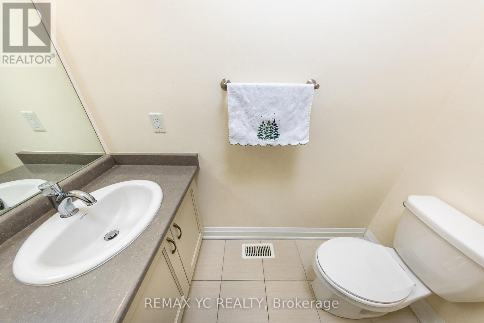 33 Duncombe Lane, Richmond Hill (South Richvale), Ontario  L4C 1C2 - Photo 21 - N12773666