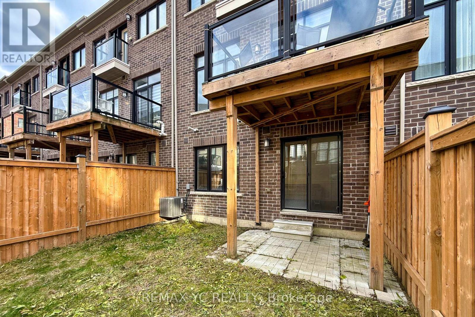 33 Duncombe Lane, Richmond Hill (South Richvale), Ontario  L4C 1C2 - Photo 46 - N12773666