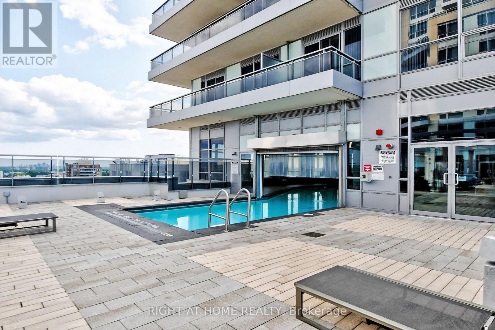 1504 - 9201 Yonge Street, Richmond Hill, Ontario  L4C 6Z2 - Photo 24 - N12773670