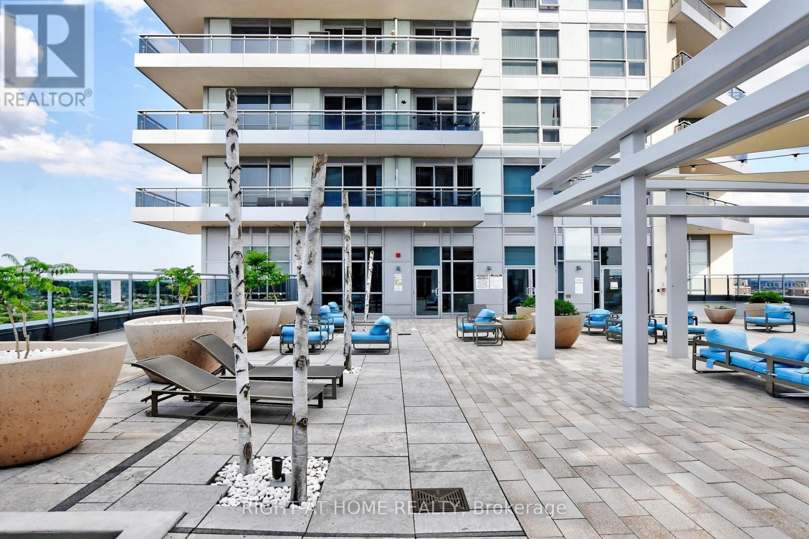 1504 - 9201 Yonge Street, Richmond Hill, Ontario  L4C 6Z2 - Photo 25 - N12773670