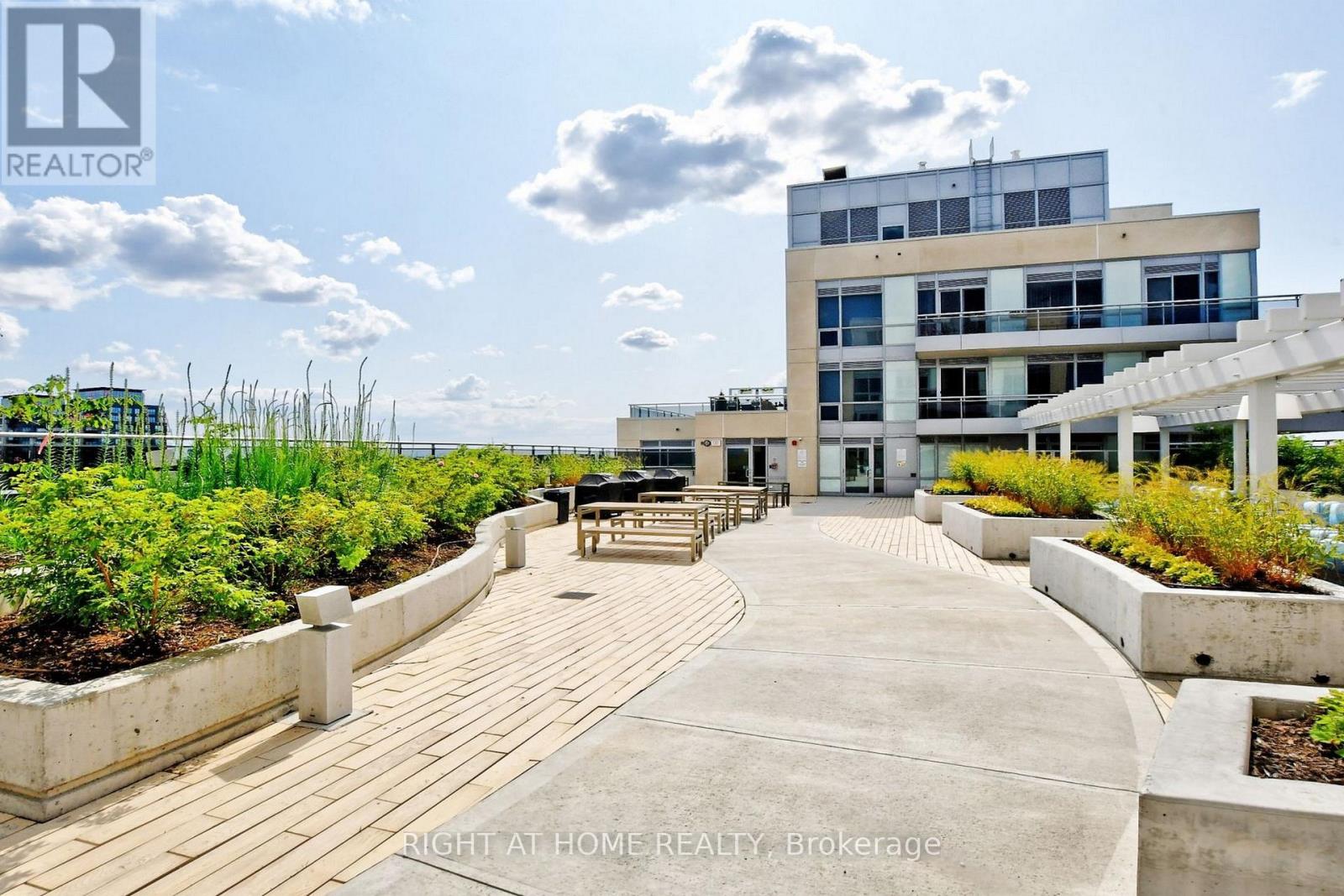 1504 - 9201 Yonge Street, Richmond Hill, Ontario  L4C 6Z2 - Photo 26 - N12773670