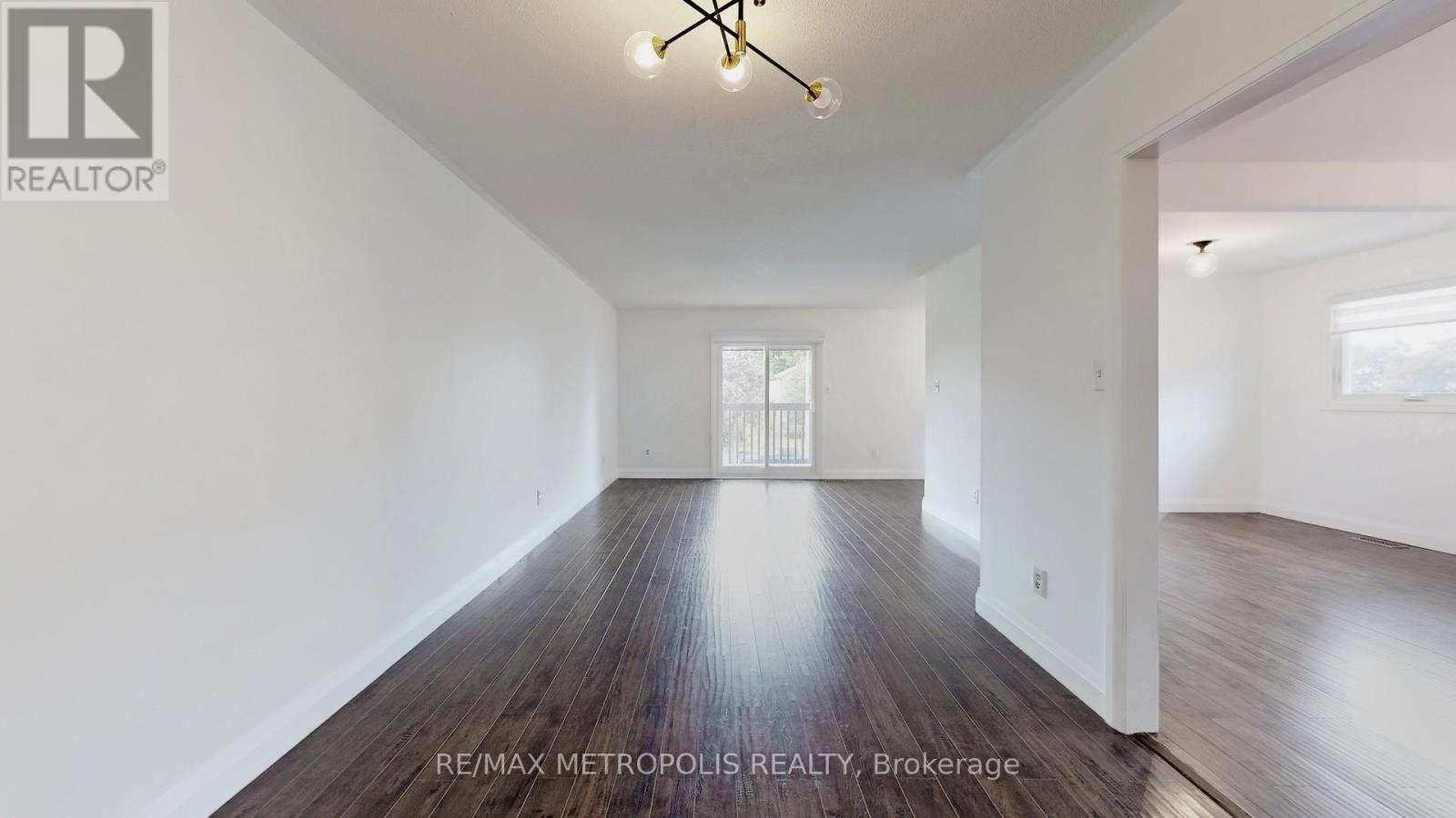 Main - 17 Porritt Street, Barrie (Ardagh), Ontario  L4N 6Y5 - Photo 12 - S12773582