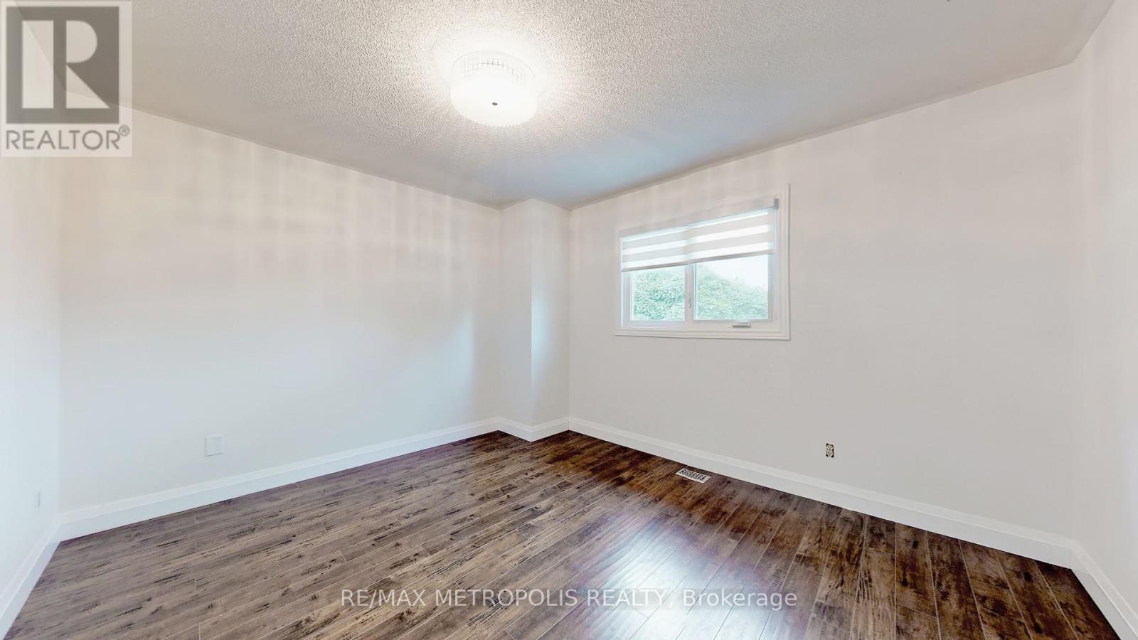 Main - 17 Porritt Street, Barrie (Ardagh), Ontario  L4N 6Y5 - Photo 23 - S12773582