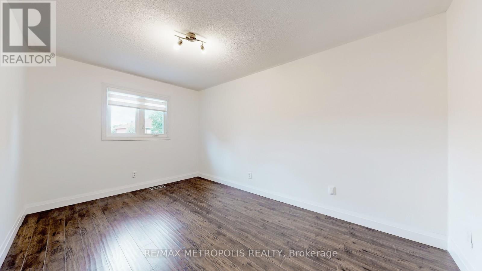 Main - 17 Porritt Street, Barrie (Ardagh), Ontario  L4N 6Y5 - Photo 26 - S12773582