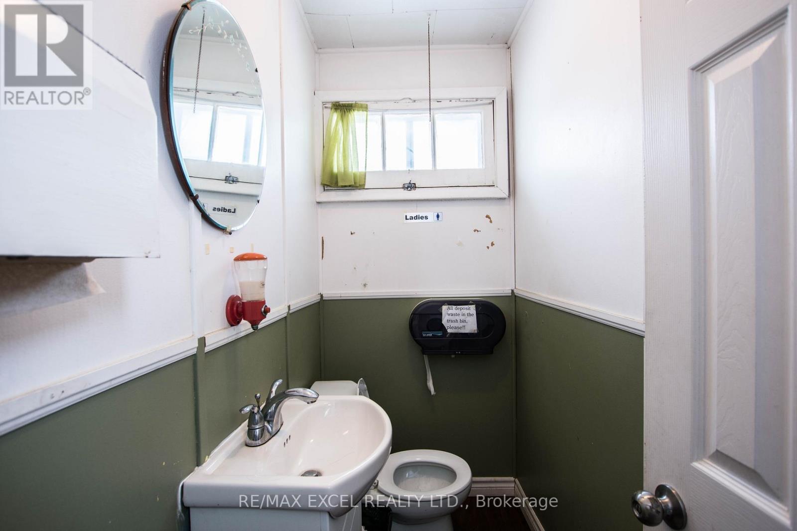 8906 Hwy 11 Road S, Severn, Ontario  L3V 6H3 - Photo 18 - S12773648