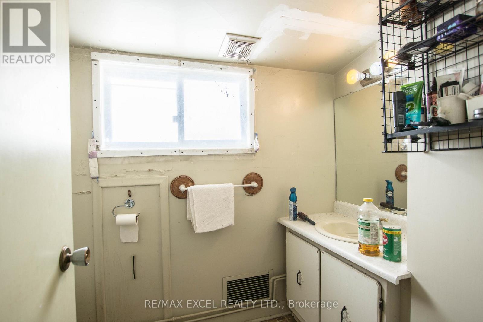 8906 Hwy 11 Road S, Severn, Ontario  L3V 6H3 - Photo 29 - S12773648