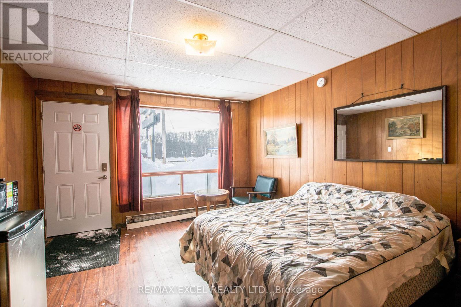 8906 Hwy 11 Road S, Severn, Ontario  L3V 6H3 - Photo 32 - S12773648