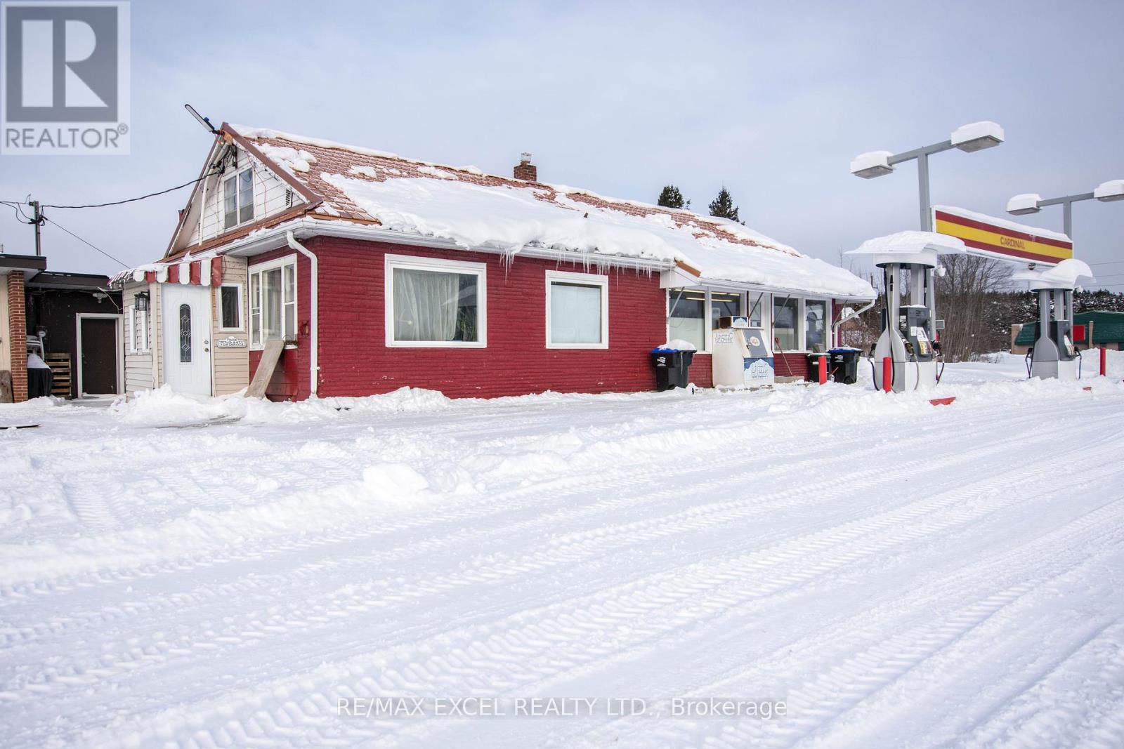 8906 Hwy 11 Road S, Severn, Ontario  L3V 6H3 - Photo 6 - S12773648