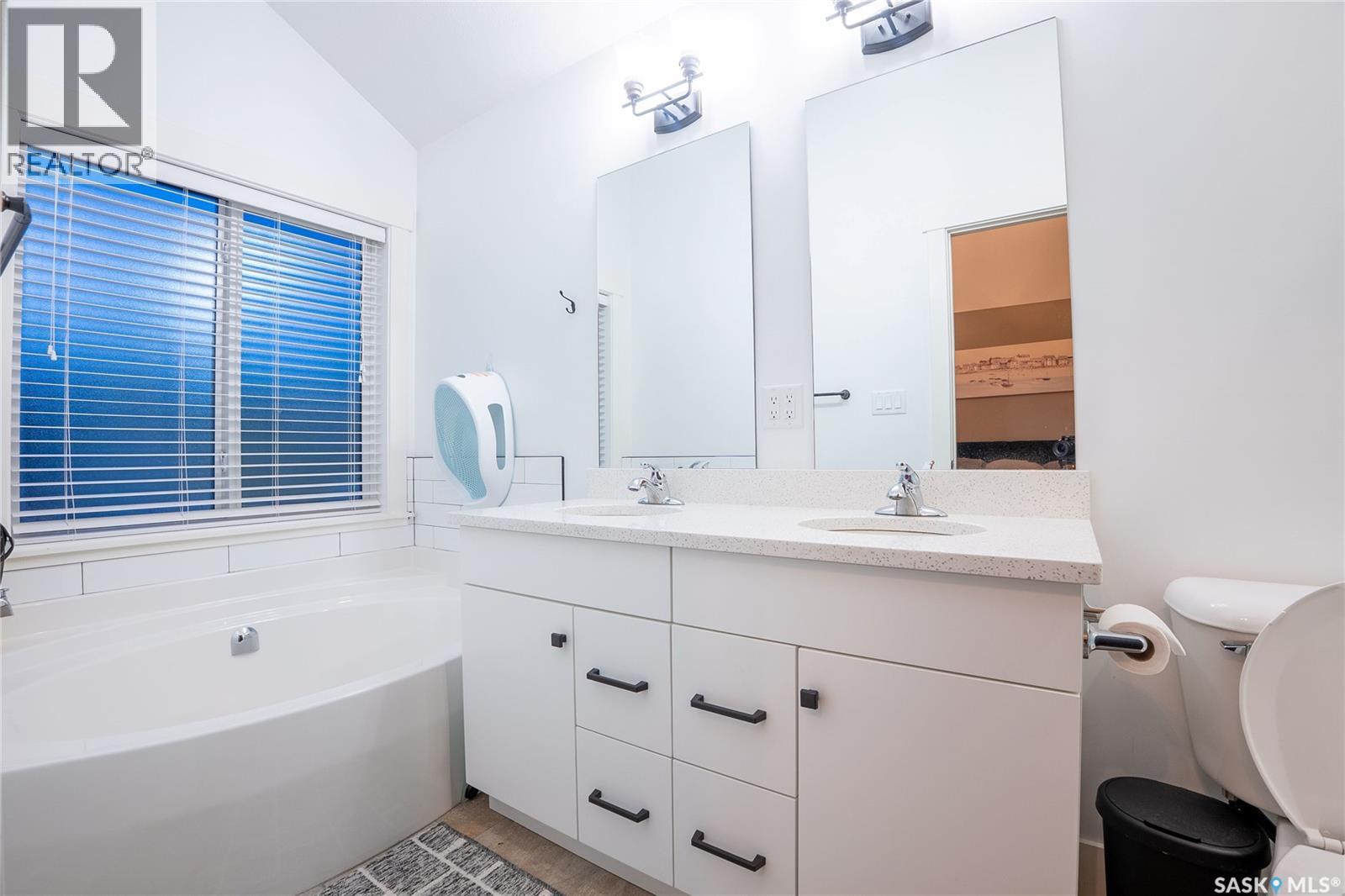 96 900 St Andrews Lane, Warman, Saskatchewan  S0K 4S4 - Photo 16 - SK028238