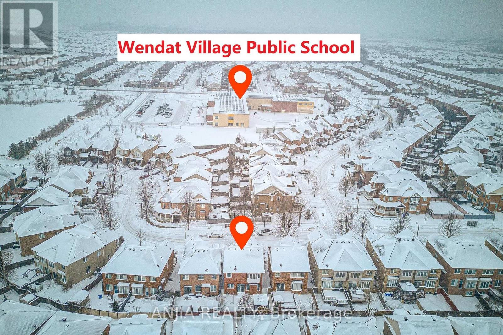 203 James Ratcliff Avenue, Whitchurch-Stouffville, Ontario  L4A 0L5 - Photo 2 - N12761584